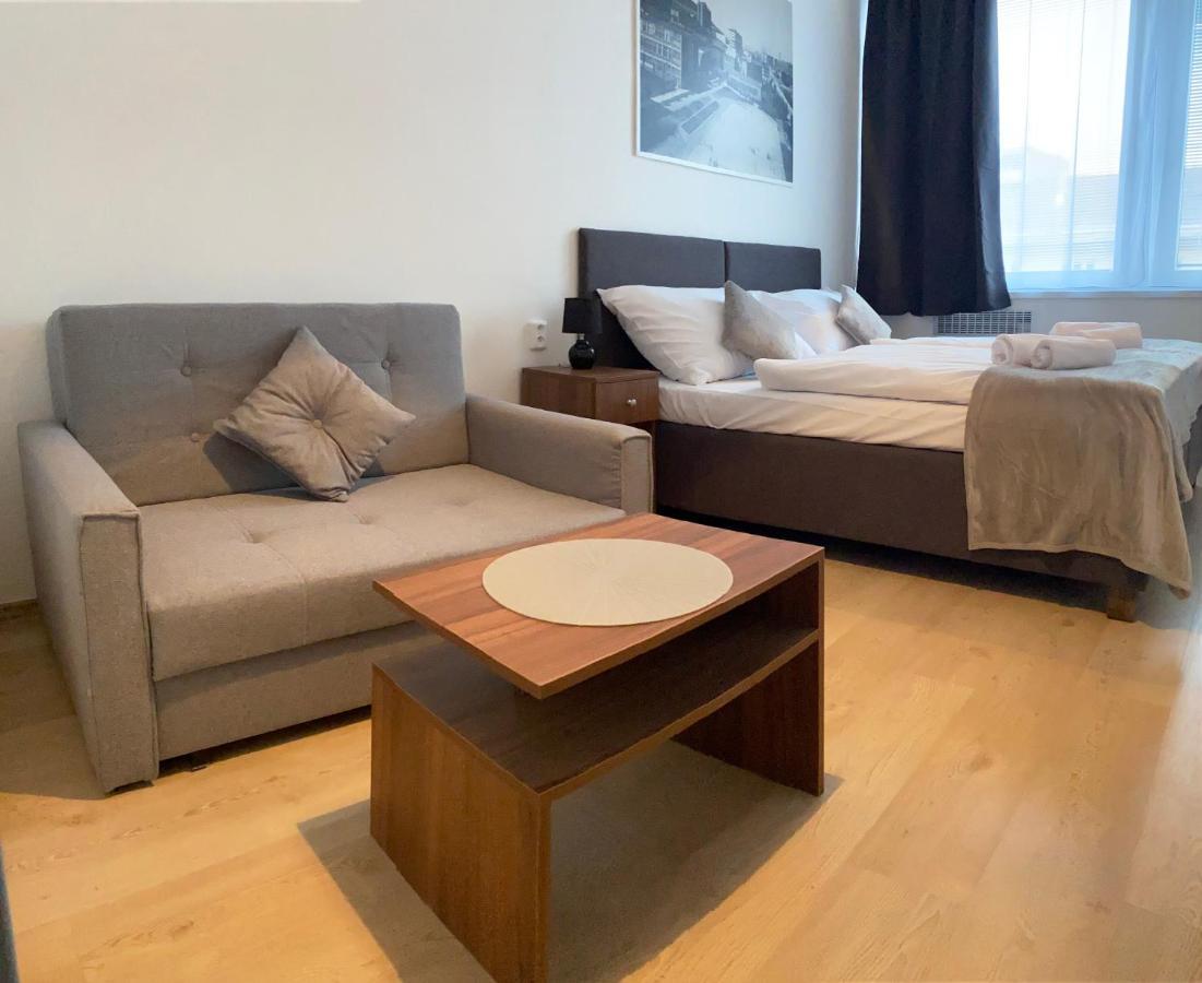 Hotel U Sevce Zlín Buitenkant foto